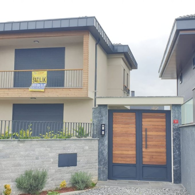 Burak Hacı Velioğlu Villa Projesi